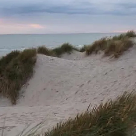 2 Bedroom Pet Friendly Apartment In Berck Plage * Berck